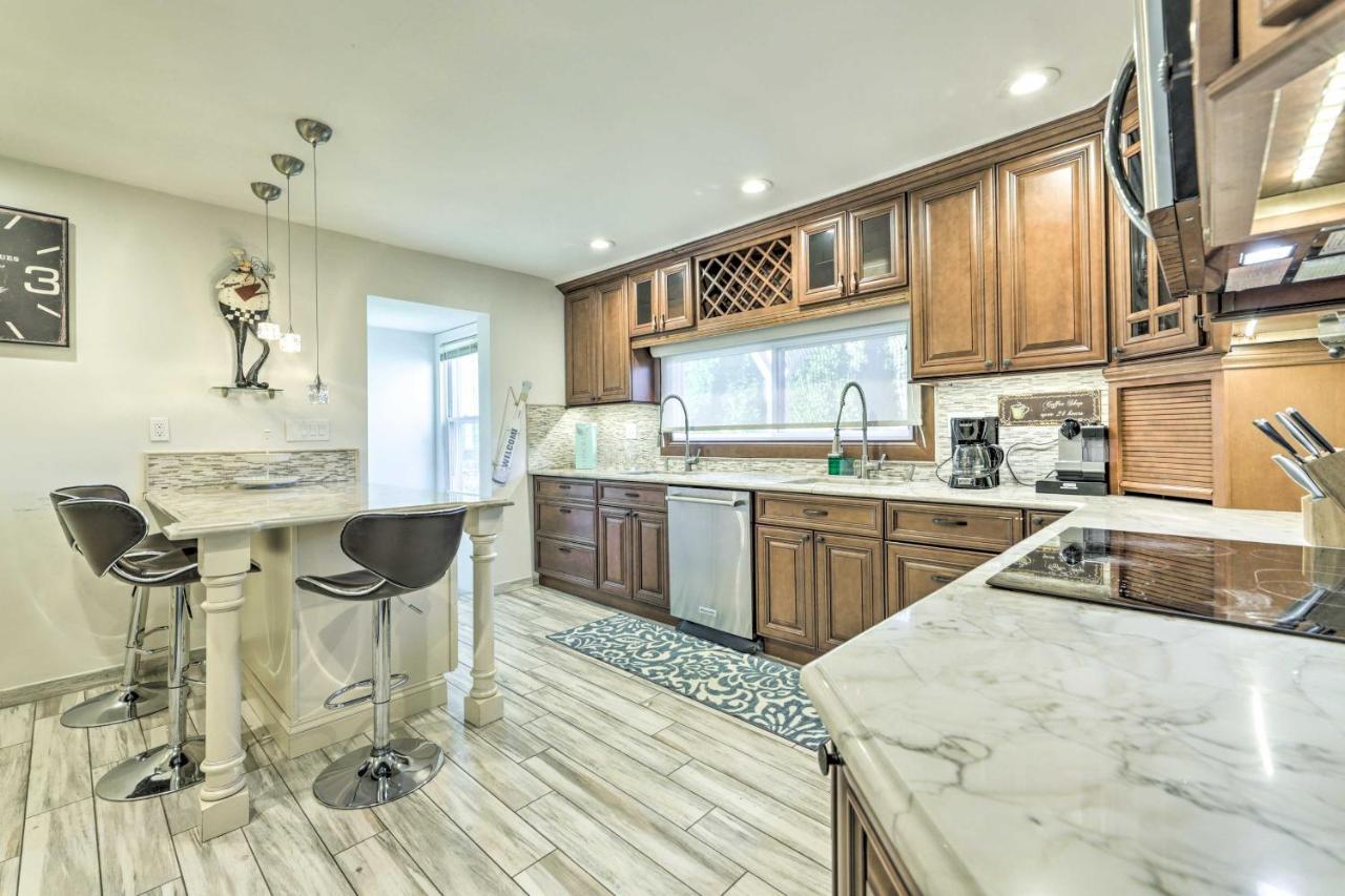 New Haven Gem With Private Pool, Walk To Beach! Exterior photo