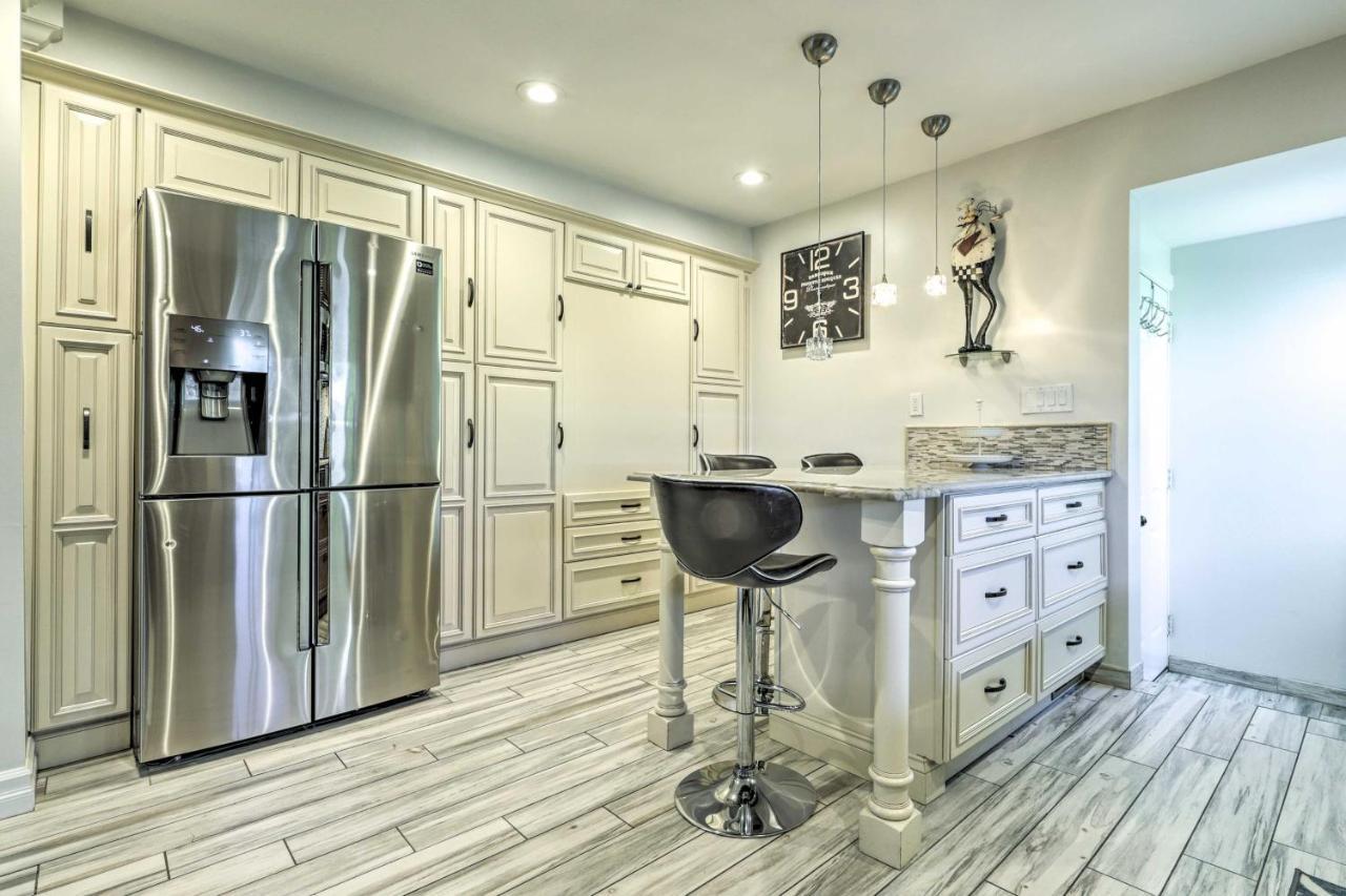 New Haven Gem With Private Pool, Walk To Beach! Exterior photo